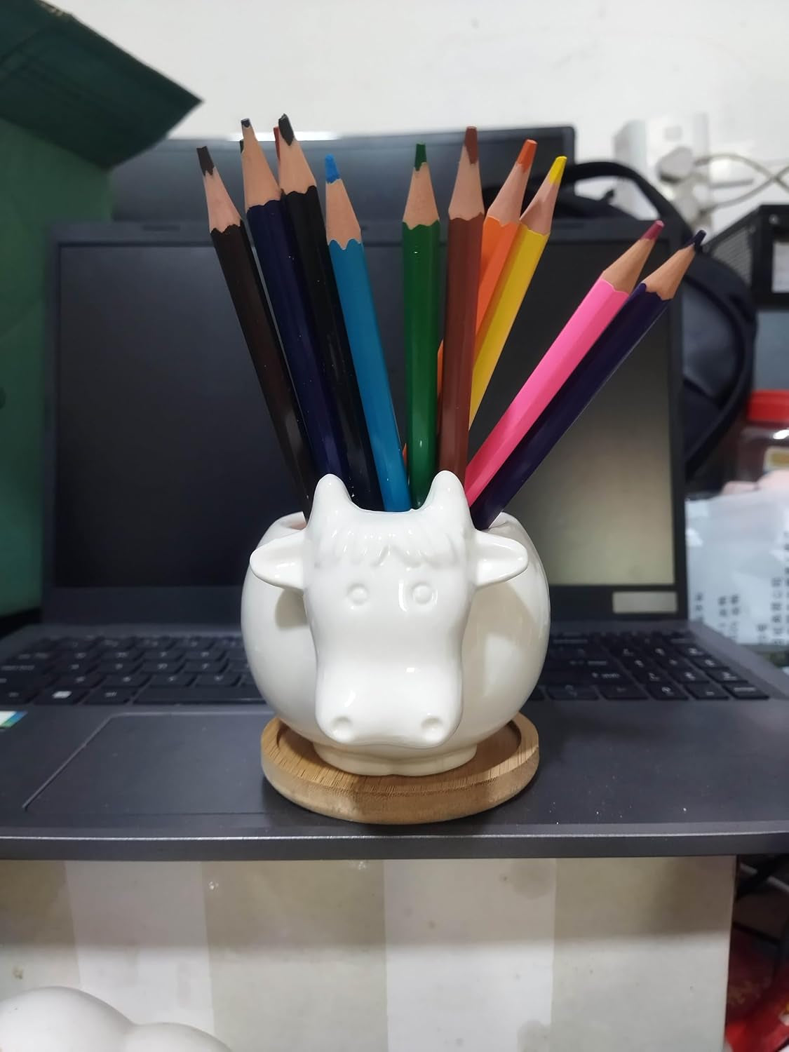 Succulent Pots,Cute Cartoon Cow Shaped Ceramic Succulent Cactus Flower Pot,Pencil Holders,Desk Accessories, Makeup Brush Storage Stand-Plant Not Included (With Tray)