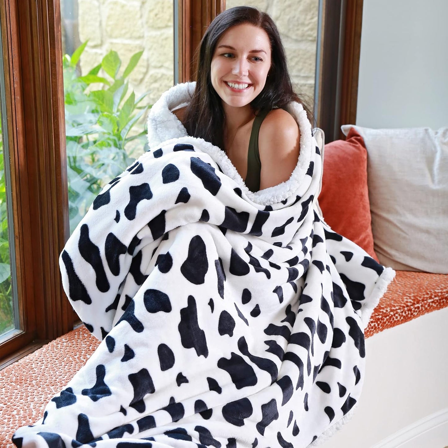 Cow Print Sherpa Fleece Blanket, Super Soft Plush Throw Blanket for Couch, Cow Gift for Cow Lovers, 50X60 Inches