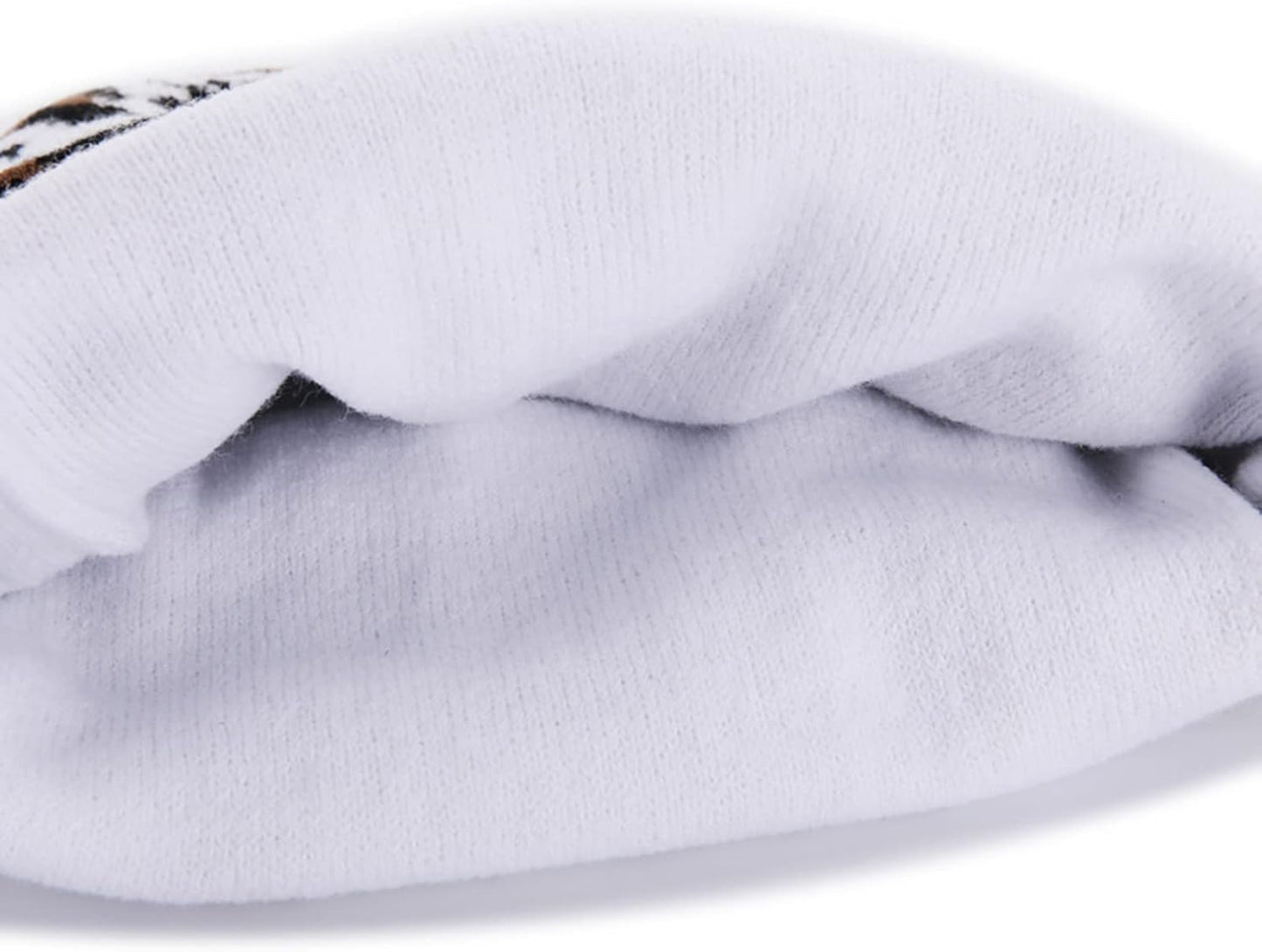 Cow Print Beanie Hats for Women Men Warm Knit Hat